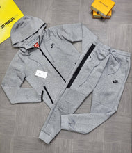 Load image into Gallery viewer, Tracksuit men