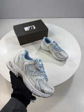 Load image into Gallery viewer, Shoes