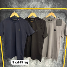 Load image into Gallery viewer, Tshirt