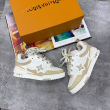 Load image into Gallery viewer, Shoes