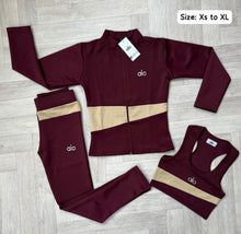 Load image into Gallery viewer, Tracksuit