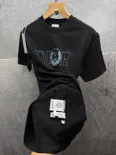 Load image into Gallery viewer, Tshirt