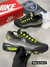 Load image into Gallery viewer, Shoes