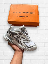 Load image into Gallery viewer, Shoes