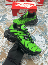 Load image into Gallery viewer, Shoes