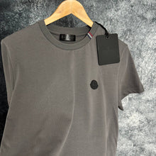 Load image into Gallery viewer, Tshirt