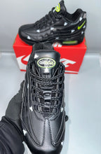 Load image into Gallery viewer, Shoes