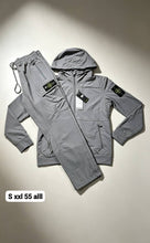 Load image into Gallery viewer, Tracksuit men