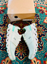 Load image into Gallery viewer, Shoes