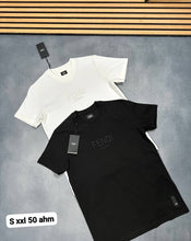 Load image into Gallery viewer, Tshirt