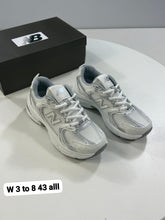 Load image into Gallery viewer, Shoes