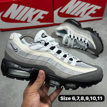 Load image into Gallery viewer, Shoes