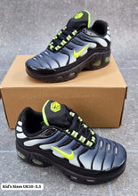 Load image into Gallery viewer, Shoes boy