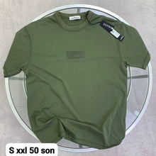 Load image into Gallery viewer, T-shirt