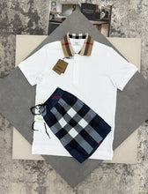 Load image into Gallery viewer, Tshirt