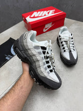 Load image into Gallery viewer, Shoes