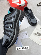 Load image into Gallery viewer, Shoes