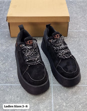 Load image into Gallery viewer, Shoes