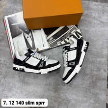 Load image into Gallery viewer, Shoes