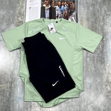 Load image into Gallery viewer, Tshirt