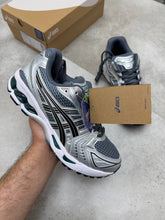 Load image into Gallery viewer, Shoes