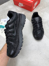 Load image into Gallery viewer, Shoes