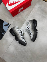 Load image into Gallery viewer, Shoes