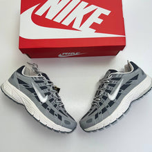 Load image into Gallery viewer, Shoes