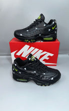 Load image into Gallery viewer, Shoes