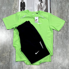 Load image into Gallery viewer, Tshirt