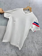 Load image into Gallery viewer, Tshirt