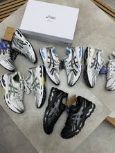 Load image into Gallery viewer, Shoes