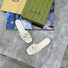 Load image into Gallery viewer, Slipper