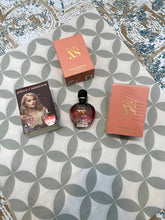 Load image into Gallery viewer, Perfume