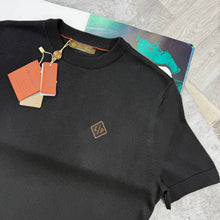 Load image into Gallery viewer, Tshirt