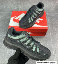 Load image into Gallery viewer, Shoes