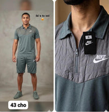 Load image into Gallery viewer, T-shirt
