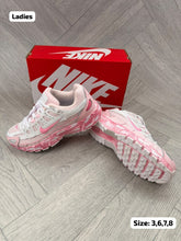 Load image into Gallery viewer, Shoes