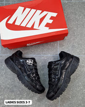 Load image into Gallery viewer, Shoes