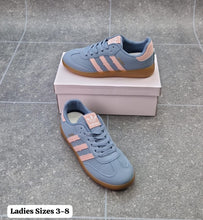 Load image into Gallery viewer, Shoes