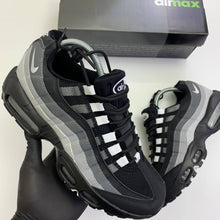 Load image into Gallery viewer, Shoes