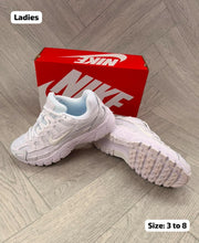 Load image into Gallery viewer, Shoes