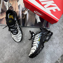 Load image into Gallery viewer, Shoes men
