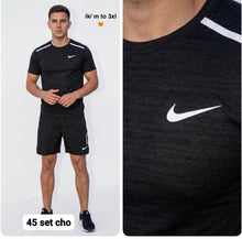 Load image into Gallery viewer, T-shirt
