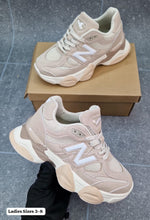 Load image into Gallery viewer, Shoes