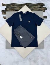 Load image into Gallery viewer, T-shirt