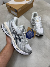 Load image into Gallery viewer, Shoes