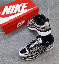 Load image into Gallery viewer, Shoes
