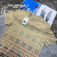 Load image into Gallery viewer, Tshirt