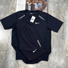 Load image into Gallery viewer, Tshirt